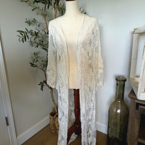 Elegant Lace Kimono Cardigan